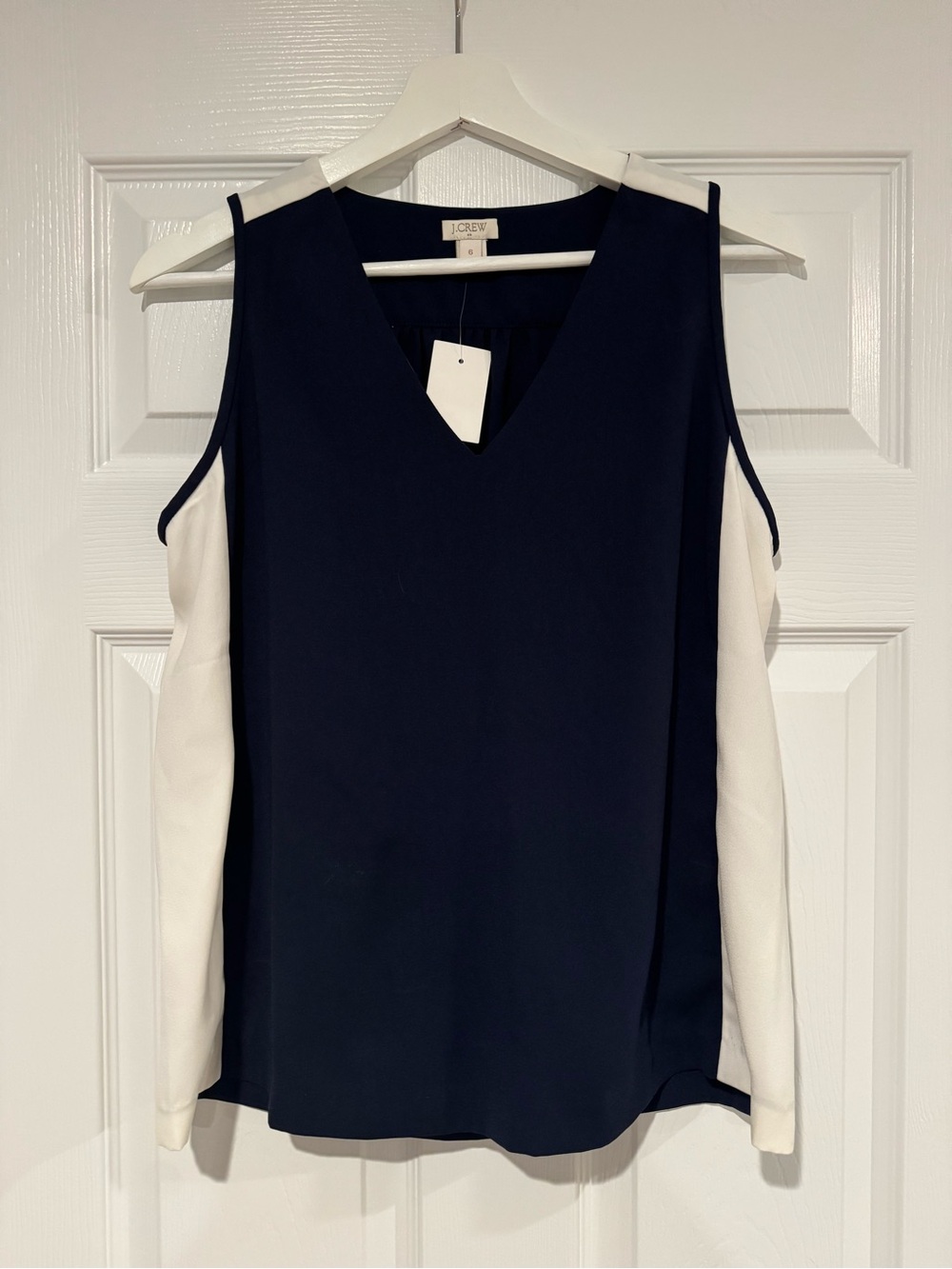 NWT J. Crew Factory Navy and White Sleeveless V-Neck Colorblock Top